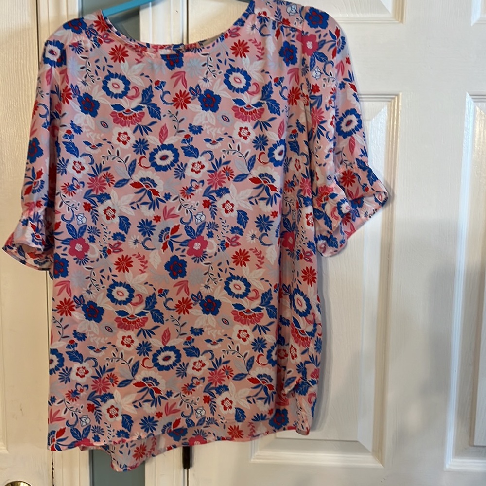 Large Loft top - Picture 2 of 3